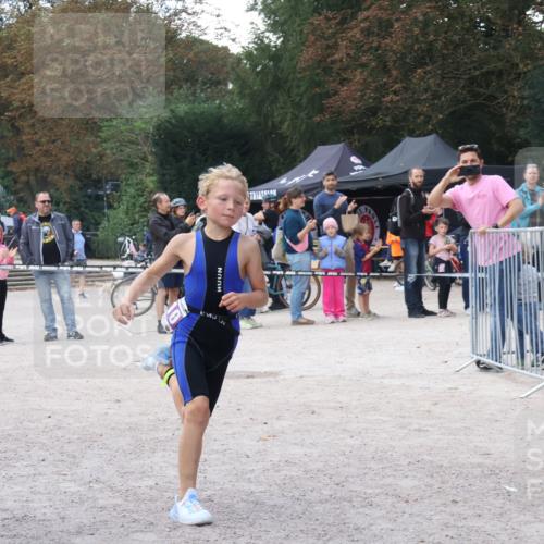 14.09.2025 - Stadtparktriathlon Strokosch-Dieckow http://msf.ph/oto/8901177 14.09.2025 15:01:03 Ziel 1810 meine-sportfotos.de