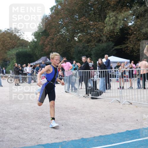 14.09.2025 - Stadtparktriathlon Strokosch-Dieckow http://msf.ph/oto/8901178 14.09.2025 15:01:04 Ziel 1810 meine-sportfotos.de