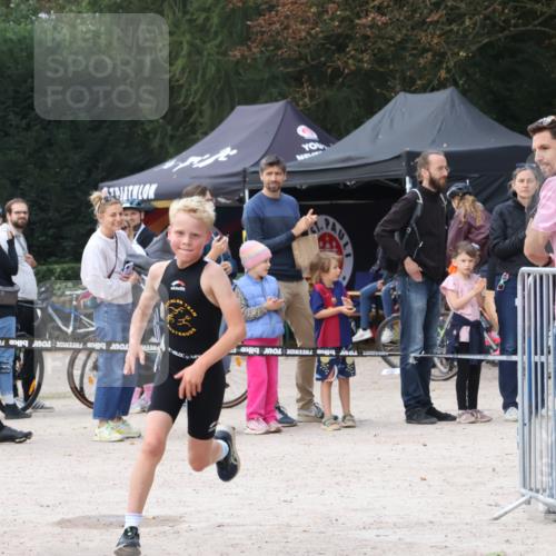14.09.2025 - Stadtparktriathlon Strokosch-Dieckow http://msf.ph/oto/8901183 14.09.2025 15:01:24 Ziel 1833 meine-sportfotos.de
