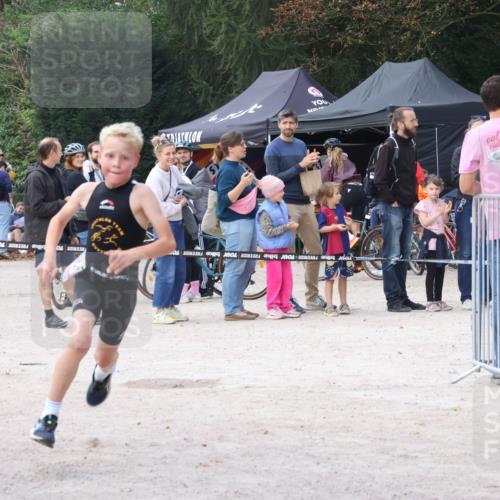 14.09.2025 - Stadtparktriathlon Strokosch-Dieckow http://msf.ph/oto/8901185 14.09.2025 15:01:25 Ziel 1833 meine-sportfotos.de