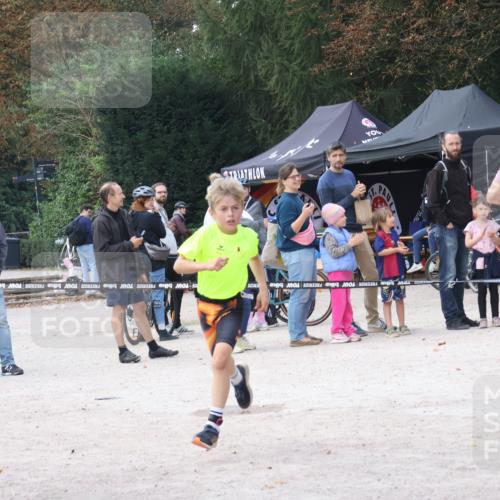 14.09.2025 - Stadtparktriathlon Strokosch-Dieckow http://msf.ph/oto/8901193 14.09.2025 15:01:32 Ziel 1833, 1843 meine-sportfotos.de