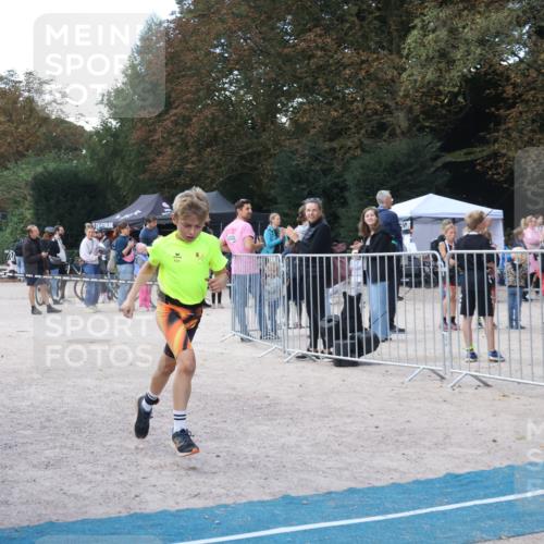 14.09.2025 - Stadtparktriathlon Strokosch-Dieckow http://msf.ph/oto/8901199 14.09.2025 15:01:33 Ziel 1833, 1843 meine-sportfotos.de