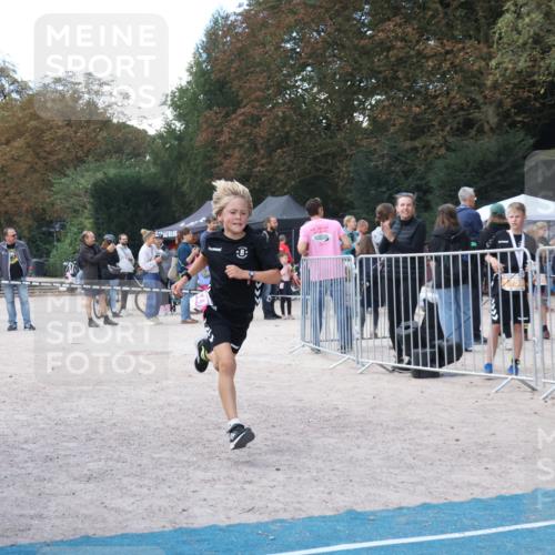 14.09.2025 - Stadtparktriathlon Strokosch-Dieckow http://msf.ph/oto/8901208 14.09.2025 15:01:41 Ziel 1808, 1827, 1841 meine-sportfotos.de
