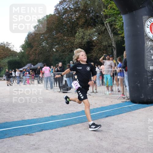 14.09.2025 - Stadtparktriathlon Strokosch-Dieckow http://msf.ph/oto/8901211 14.09.2025 15:01:41 Ziel 1808, 1827, 1841 meine-sportfotos.de