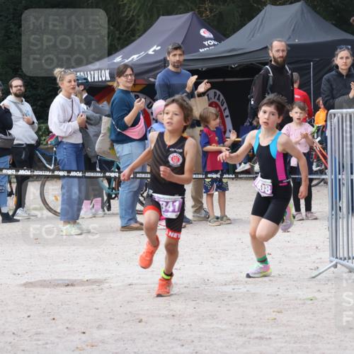 14.09.2025 - Stadtparktriathlon Strokosch-Dieckow http://msf.ph/oto/8901212 14.09.2025 15:01:43 Ziel 1808, 1827, 1841 meine-sportfotos.de