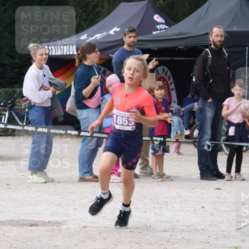14.09.2025 - Stadtparktriathlon Strokosch-Dieckow http://msf.ph/oto/8901221 14.09.2025 15:02:05 Ziel 1853 meine-sportfotos.de