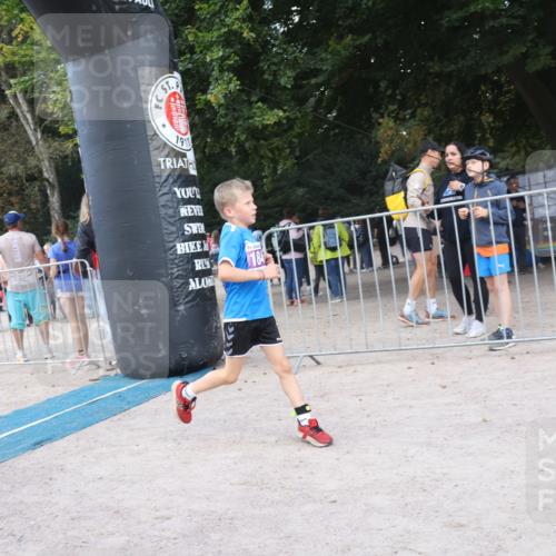 14.09.2025 - Stadtparktriathlon Strokosch-Dieckow http://msf.ph/oto/8901264 14.09.2025 15:02:22 Ziel 1842, 1847, 1858 meine-sportfotos.de