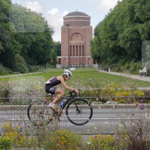 14.09.2025 - Stadtparktriathlon Michael Burmester http://msf.ph/oto/8901270 14.09.2025 13:13:06 Radfahren 1324, 1350, 1490, 1513, 1526 meine-sportfotos.de