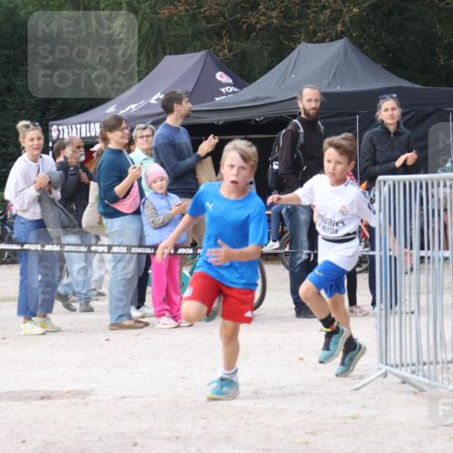 14.09.2025 - Stadtparktriathlon Strokosch-Dieckow http://msf.ph/oto/8901299 14.09.2025 15:02:57 Ziel 1830, 1850, 1852 meine-sportfotos.de