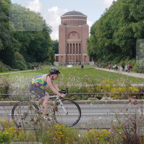 14.09.2025 - Stadtparktriathlon Michael Burmester http://msf.ph/oto/8901300 14.09.2025 13:13:39 Radfahren 1423, 1487, 1505, 1530 meine-sportfotos.de