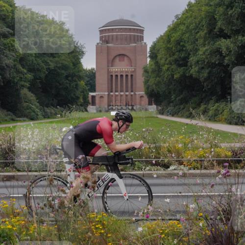 14.09.2025 - Stadtparktriathlon Michael Burmester http://msf.ph/oto/8901307 14.09.2025 09:23:56 Radfahren 391, 394, 453 meine-sportfotos.de