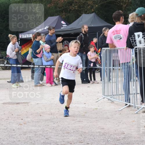 14.09.2025 - Stadtparktriathlon Strokosch-Dieckow http://msf.ph/oto/8901325 14.09.2025 15:03:10 Ziel 1798, 1846 meine-sportfotos.de