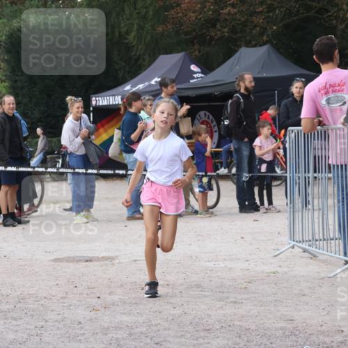14.09.2025 - Stadtparktriathlon Strokosch-Dieckow http://msf.ph/oto/8901339 14.09.2025 15:03:14 Ziel 1798, 1815, 1823, 1846 meine-sportfotos.de