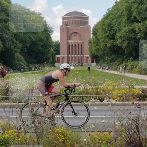 14.09.2025 - Stadtparktriathlon Michael Burmester http://msf.ph/oto/8901342 14.09.2025 13:14:22 Radfahren 1332, 1452, 1495, 1547, 1552 meine-sportfotos.de