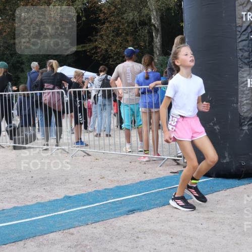 14.09.2025 - Stadtparktriathlon Strokosch-Dieckow http://msf.ph/oto/8901352 14.09.2025 15:03:16 Ziel 1798, 1815, 1823, 1846 meine-sportfotos.de