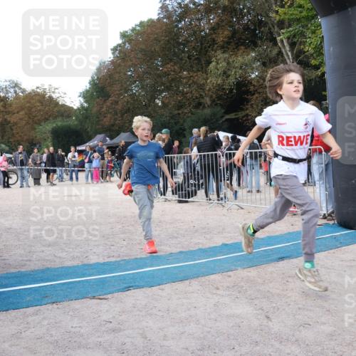 14.09.2025 - Stadtparktriathlon Strokosch-Dieckow http://msf.ph/oto/8901386 14.09.2025 15:03:27 Ziel 1818, 1840, 1863 meine-sportfotos.de
