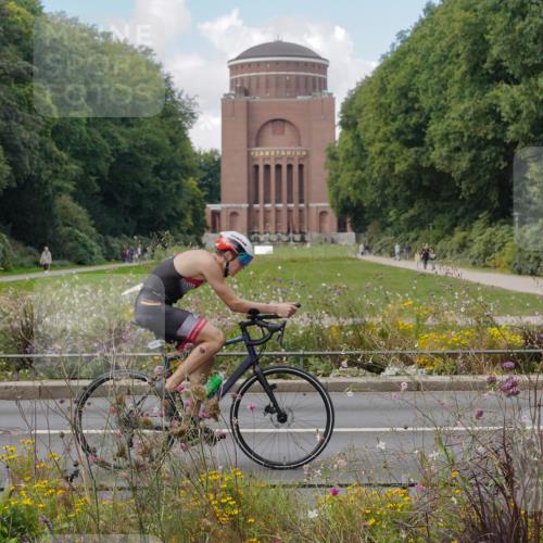 14.09.2025 - Stadtparktriathlon Michael Burmester http://msf.ph/oto/8901395 14.09.2025 13:14:55 Radfahren 1328, 1330, 1446, 1468, 1469, 1548 meine-sportfotos.de