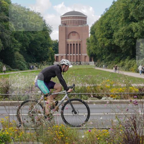 14.09.2025 - Stadtparktriathlon Michael Burmester http://msf.ph/oto/8901406 14.09.2025 13:15:01 Radfahren 1446, 1468, 1469 meine-sportfotos.de