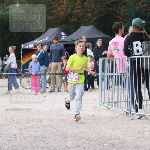 14.09.2025 - Stadtparktriathlon Strokosch-Dieckow http://msf.ph/oto/8901409 14.09.2025 15:03:36 Ziel 1818, 1829 meine-sportfotos.de