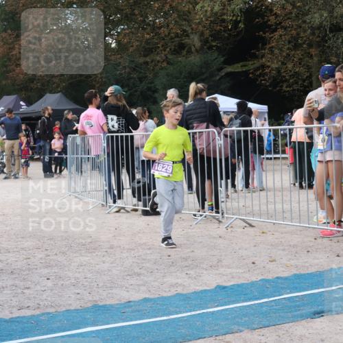 14.09.2025 - Stadtparktriathlon Strokosch-Dieckow http://msf.ph/oto/8901415 14.09.2025 15:03:37 Ziel 1818, 1829 meine-sportfotos.de