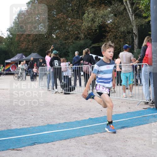 14.09.2025 - Stadtparktriathlon Strokosch-Dieckow http://msf.ph/oto/8901437 14.09.2025 15:03:46 Ziel 1832 meine-sportfotos.de