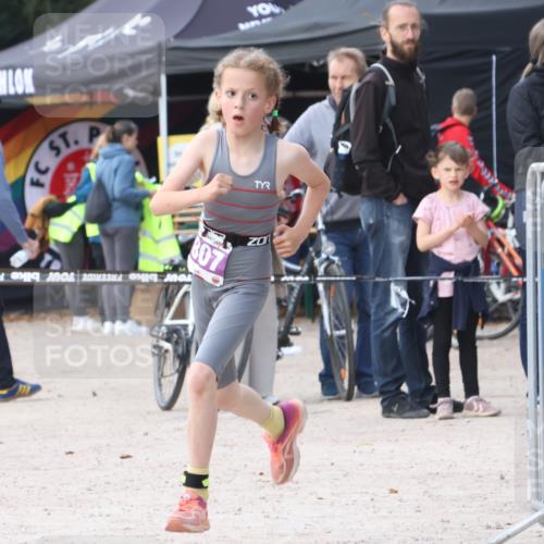 14.09.2025 - Stadtparktriathlon Strokosch-Dieckow http://msf.ph/oto/8901451 14.09.2025 15:03:58 Ziel 1796, 1807 meine-sportfotos.de