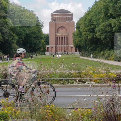 14.09.2025 - Stadtparktriathlon Michael Burmester http://msf.ph/oto/8901472 14.09.2025 13:15:46 Radfahren 1422, 1459, 1474, 1481, 1531, 1542 meine-sportfotos.de