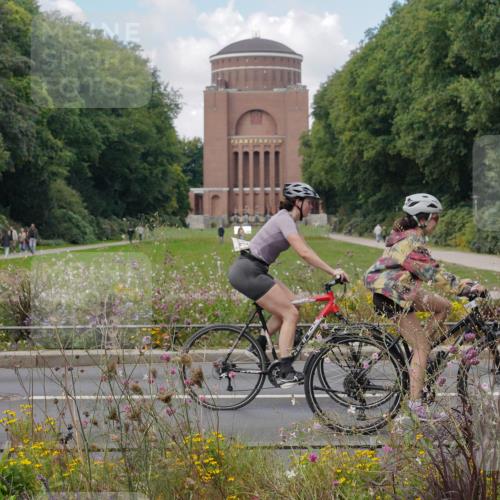 14.09.2025 - Stadtparktriathlon Michael Burmester http://msf.ph/oto/8901474 14.09.2025 13:15:47 Radfahren 1422, 1459, 1474, 1481, 1531, 1542 meine-sportfotos.de