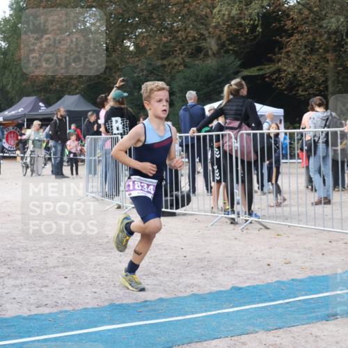 14.09.2025 - Stadtparktriathlon Strokosch-Dieckow http://msf.ph/oto/8901475 14.09.2025 15:04:12 Ziel 1820, 1834, 1851 meine-sportfotos.de