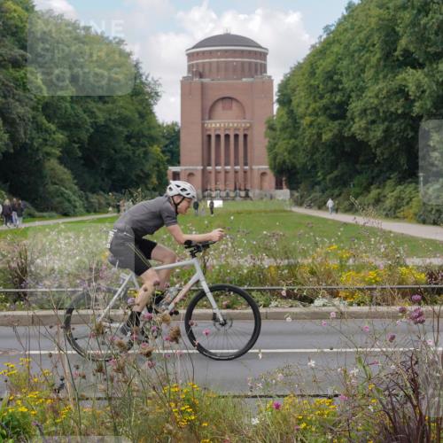 14.09.2025 - Stadtparktriathlon Michael Burmester http://msf.ph/oto/8901484 14.09.2025 13:15:50 Radfahren 1422, 1459, 1474, 1481, 1531 meine-sportfotos.de