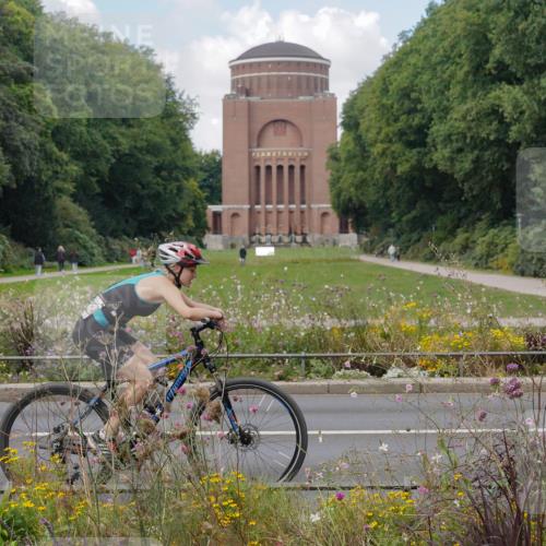 14.09.2025 - Stadtparktriathlon Michael Burmester http://msf.ph/oto/8901488 14.09.2025 13:16:03 Radfahren 1442, 1492 meine-sportfotos.de