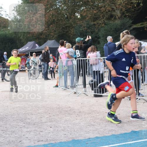 14.09.2025 - Stadtparktriathlon Strokosch-Dieckow http://msf.ph/oto/8901492 14.09.2025 15:04:17 Ziel 1802, 1820, 1828, 1834, 1845, 1851 meine-sportfotos.de