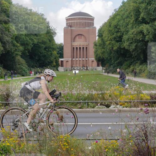 14.09.2025 - Stadtparktriathlon Michael Burmester http://msf.ph/oto/8901511 14.09.2025 13:16:35 Radfahren 1334, 1443, 1496 meine-sportfotos.de