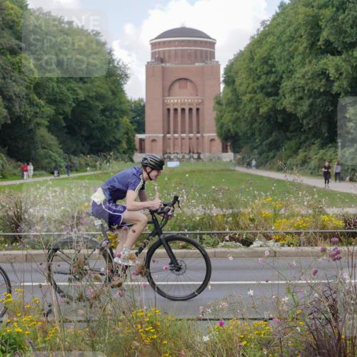 14.09.2025 - Stadtparktriathlon Michael Burmester http://msf.ph/oto/8901530 14.09.2025 13:17:05 Radfahren 1432, 1460, 1462, 1477, 1532, 1559 meine-sportfotos.de