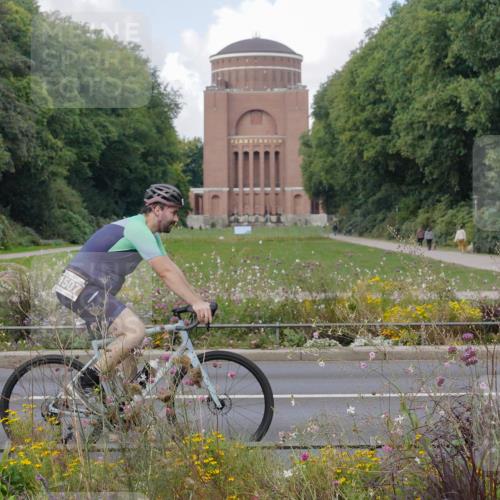 14.09.2025 - Stadtparktriathlon Michael Burmester http://msf.ph/oto/8901555 14.09.2025 13:17:20 Radfahren 1479, 1498, 1507, 1517 meine-sportfotos.de