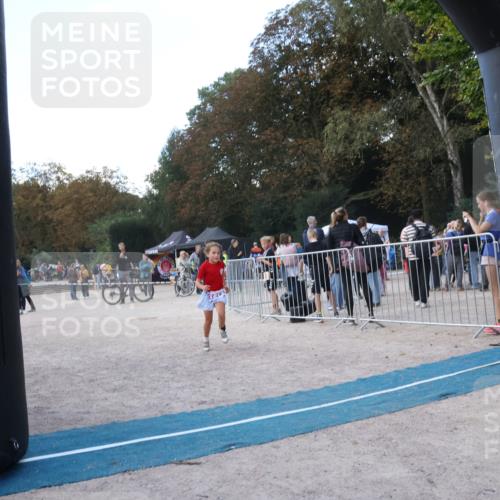 14.09.2025 - Stadtparktriathlon Strokosch-Dieckow http://msf.ph/oto/8901605 14.09.2025 15:04:53 Ziel 1812, 1837 meine-sportfotos.de