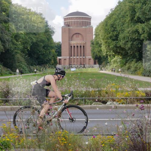 14.09.2025 - Stadtparktriathlon Michael Burmester http://msf.ph/oto/8901613 14.09.2025 13:17:52 Radfahren 1325, 1448, 1454, 1515, 1534 meine-sportfotos.de