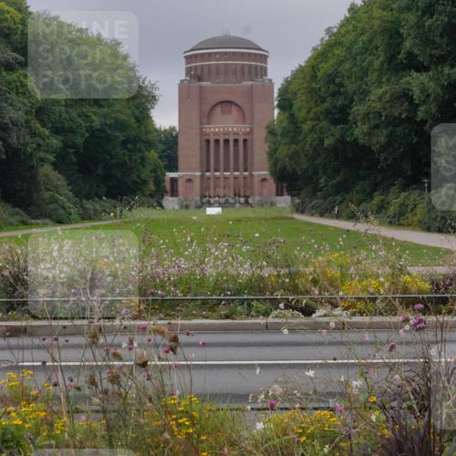 14.09.2025 - Stadtparktriathlon Michael Burmester http://msf.ph/oto/8901618 14.09.2025 09:26:24 Radfahren 320, 356, 381, 389, 415, 419, 439, 443, 447, 464, 472, 486, 495 meine-sportfotos.de
