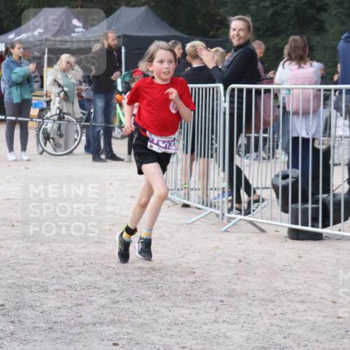 14.09.2025 - Stadtparktriathlon Strokosch-Dieckow http://msf.ph/oto/8901635 14.09.2025 15:05:05 Ziel 1792, 1801, 1813, 1838, 1855 meine-sportfotos.de