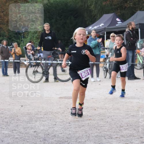 14.09.2025 - Stadtparktriathlon Strokosch-Dieckow http://msf.ph/oto/8901652 14.09.2025 15:05:09 Ziel 1792, 1801, 1803, 1813, 1855 meine-sportfotos.de