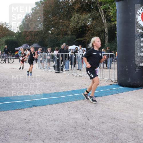 14.09.2025 - Stadtparktriathlon Strokosch-Dieckow http://msf.ph/oto/8901664 14.09.2025 15:05:11 Ziel 1792, 1795, 1801, 1803, 1813, 1855 meine-sportfotos.de