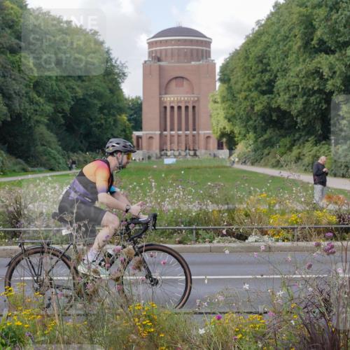 14.09.2025 - Stadtparktriathlon Michael Burmester http://msf.ph/oto/8901695 14.09.2025 13:19:00 Radfahren 1343, 1472, 1511 meine-sportfotos.de