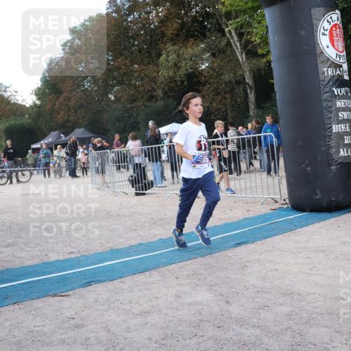 14.09.2025 - Stadtparktriathlon Strokosch-Dieckow http://msf.ph/oto/8901706 14.09.2025 15:05:19 Ziel 1795, 1803 meine-sportfotos.de
