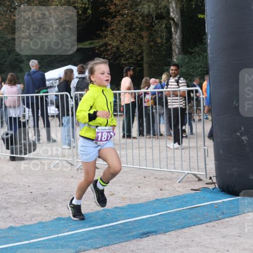 14.09.2025 - Stadtparktriathlon Strokosch-Dieckow http://msf.ph/oto/8901719 14.09.2025 15:06:02 Ziel 1811 meine-sportfotos.de