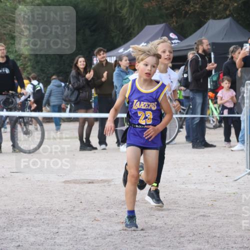 14.09.2025 - Stadtparktriathlon Strokosch-Dieckow http://msf.ph/oto/8901728 14.09.2025 15:06:19 Ziel 1817, 1856 meine-sportfotos.de