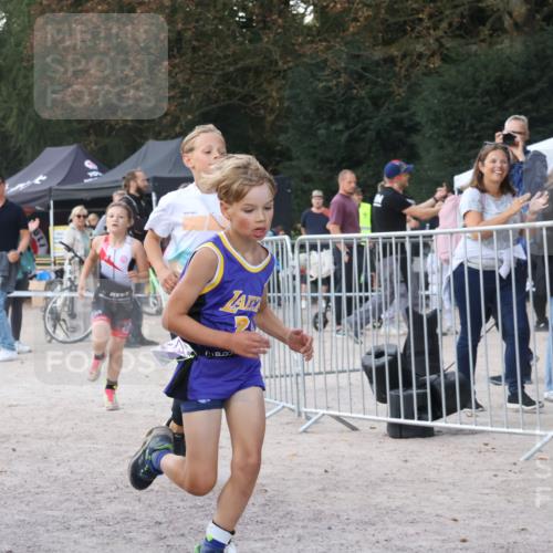 14.09.2025 - Stadtparktriathlon Strokosch-Dieckow http://msf.ph/oto/8901732 14.09.2025 15:06:20 Ziel 1817, 1856 meine-sportfotos.de