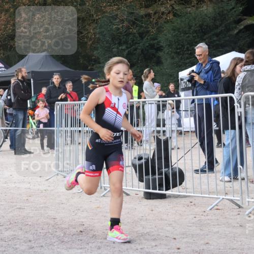 14.09.2025 - Stadtparktriathlon Strokosch-Dieckow http://msf.ph/oto/8901743 14.09.2025 15:06:22 Ziel 1817, 1856 meine-sportfotos.de