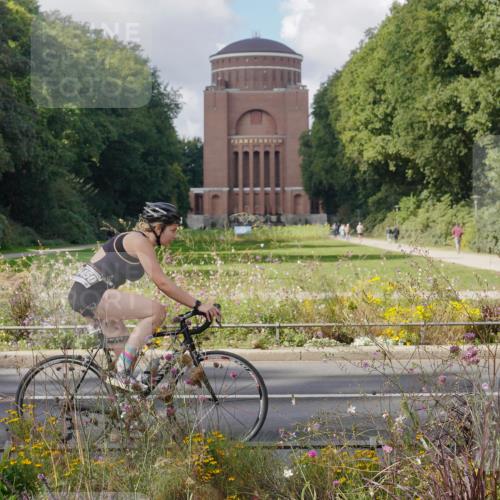 14.09.2025 - Stadtparktriathlon Michael Burmester http://msf.ph/oto/8901754 14.09.2025 13:19:45 Radfahren 1397, 1450, 1494, 1537, 1620 meine-sportfotos.de