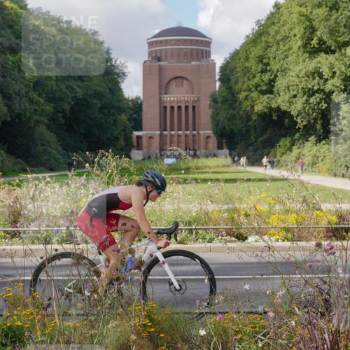 14.09.2025 - Stadtparktriathlon Michael Burmester http://msf.ph/oto/8901764 14.09.2025 13:19:50 Radfahren 1357, 1376, 1397, 1450, 1494, 1537, 1541, 1620 meine-sportfotos.de