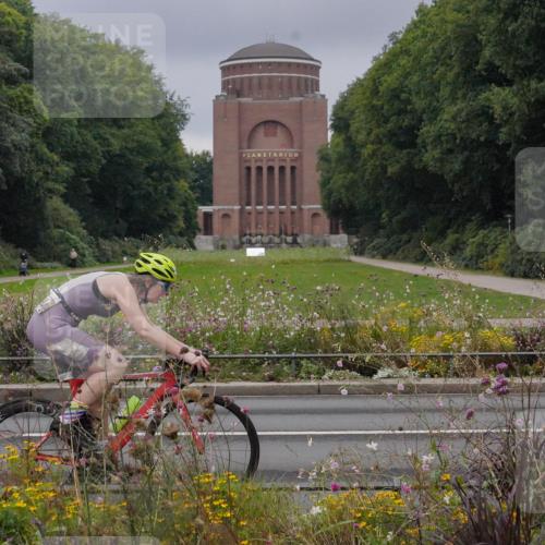14.09.2025 - Stadtparktriathlon Michael Burmester http://msf.ph/oto/8901765 14.09.2025 09:27:35 Radfahren 346, 379, 386, 445, 467, 473, 506 meine-sportfotos.de